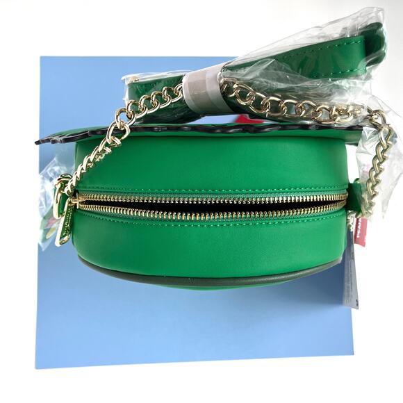 Loungefly Snoopy Christmas Wreath Crossbody Woodstock Peanuts Light Up Holiday - Picture 5 of 13